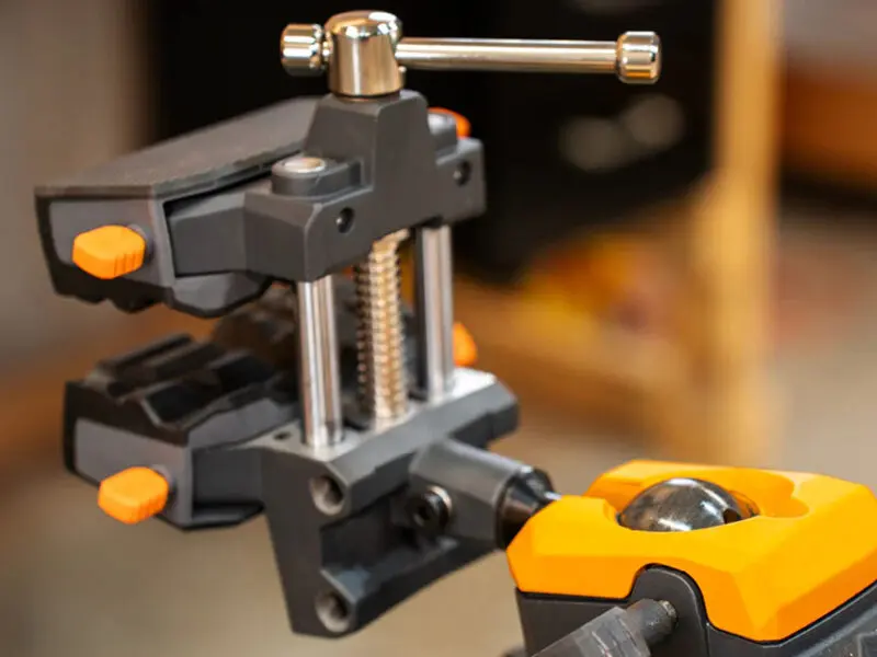 WorkIQ Tools IQ Vise