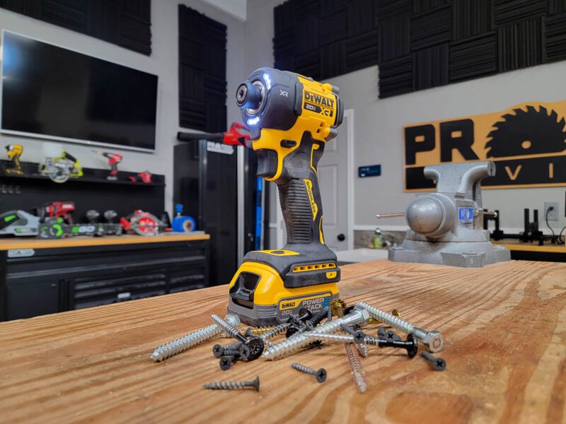 DeWalt DCF870