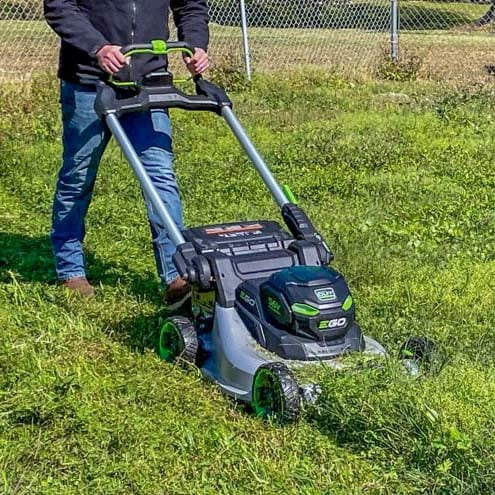 Best Battery-Powered Self-Propelled Lawn Mower: EGO 21-inch LM2200SP