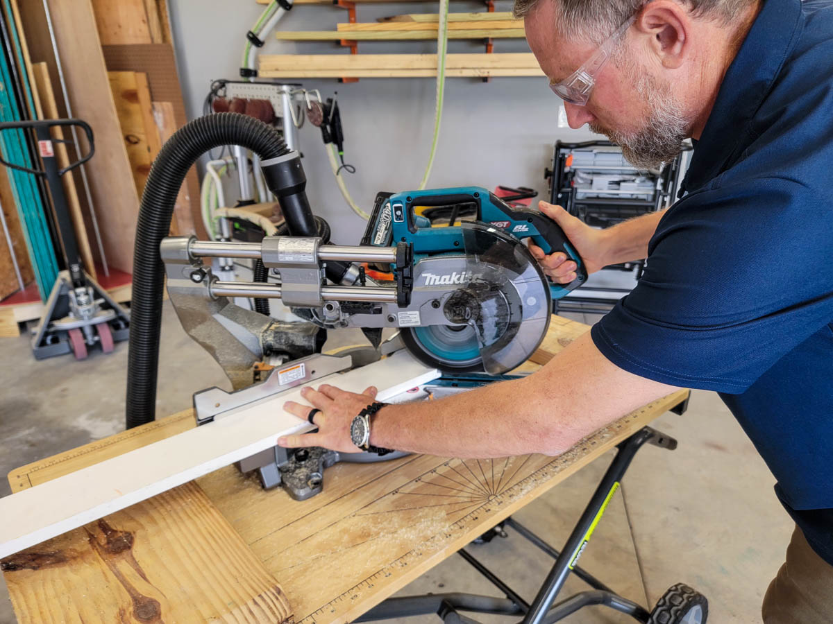 Makita XGT 8 1/2-Inch Miter Saw