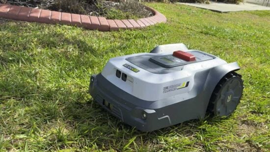 RoboUP-T1200-Pro-robotic-mower-review